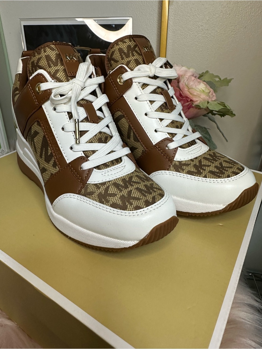 michael kors shoes Size 8